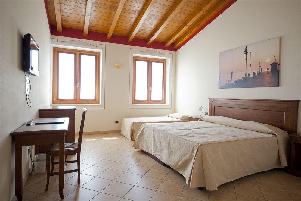Relais Corte Pontigliardo Cola  Екстер'єр фото